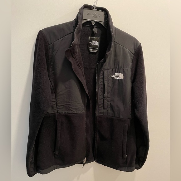 The North Face women’s jacket - Picture 3 of 3